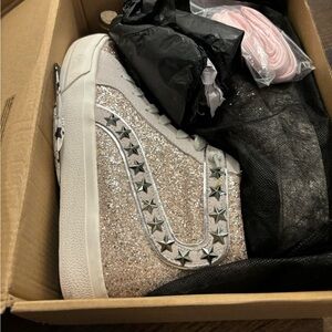 Glittering Star-Embellished High-Top Sneakers